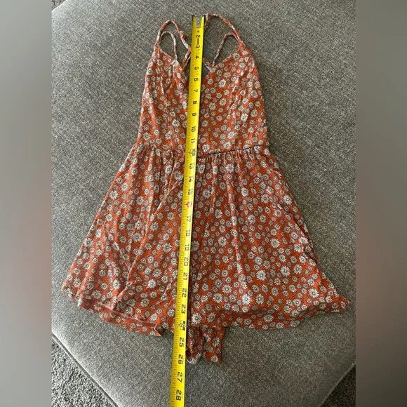 Forever 21 Romper Women’s Size Small Pre-owned - Picture 6 of 7
